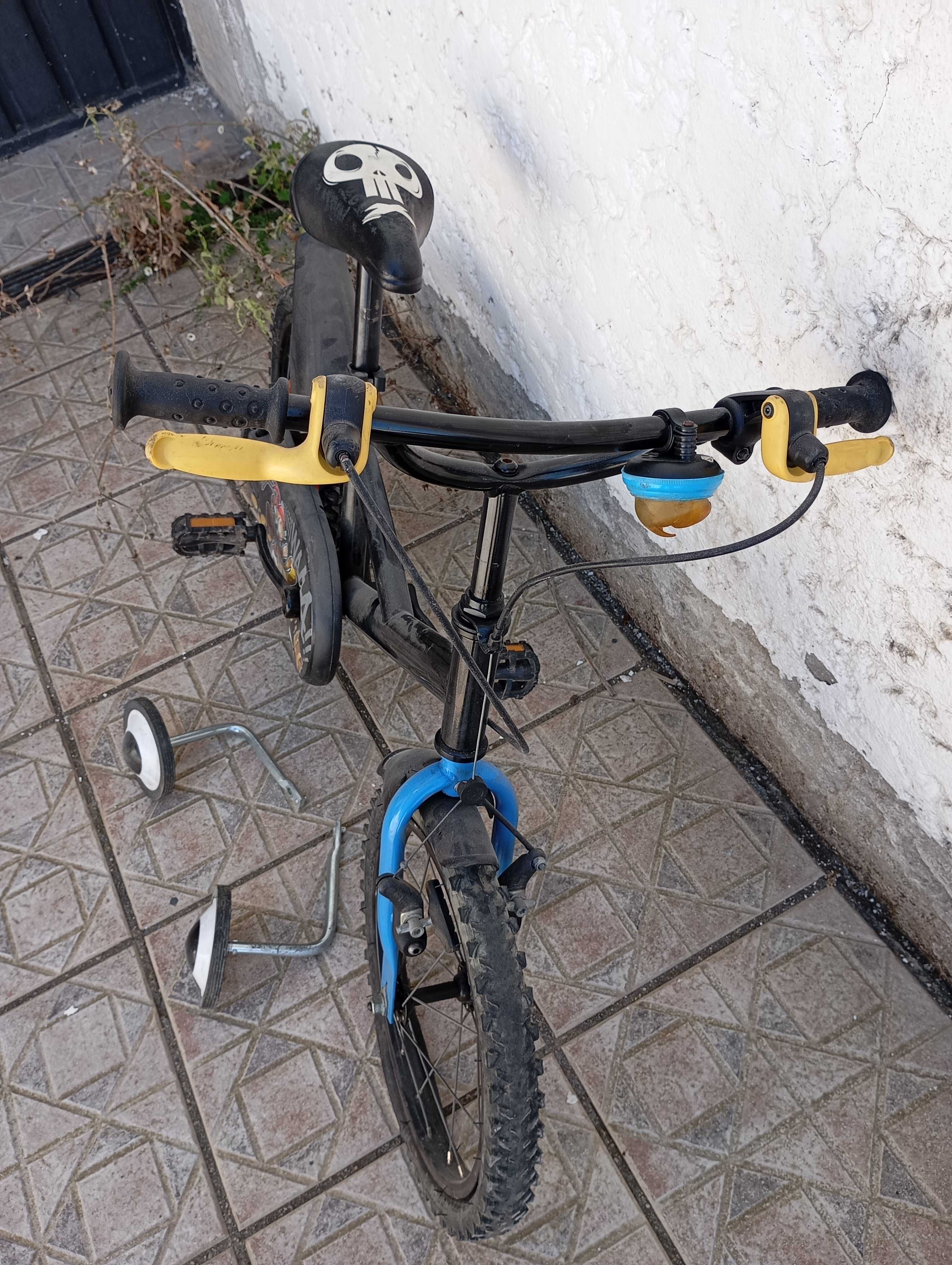 Bicicleta para criança com rodinhas amovíveis