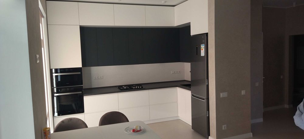 Кухня під замовлення.