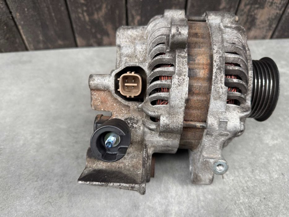 Генератор Honda Civic 1.6 1.8 2005-2011