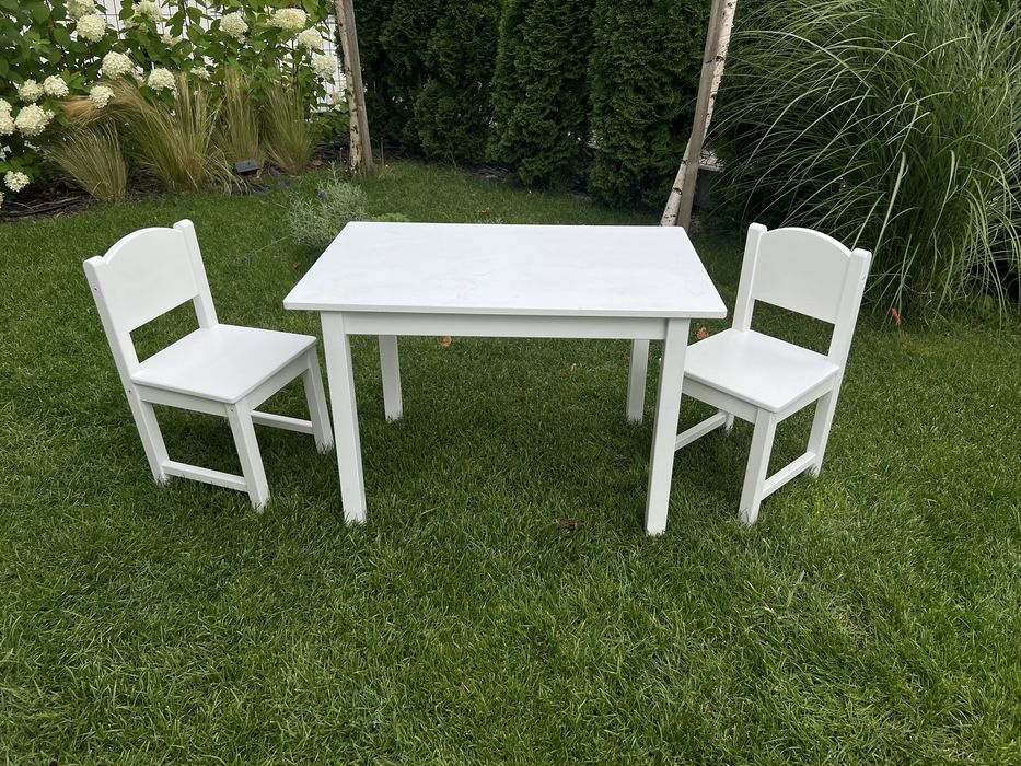Stolik i krzesełka dla dzieci, ikea