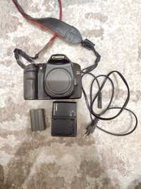 Фотоапарат Canon 40d Body / Зарядка і акумулятор