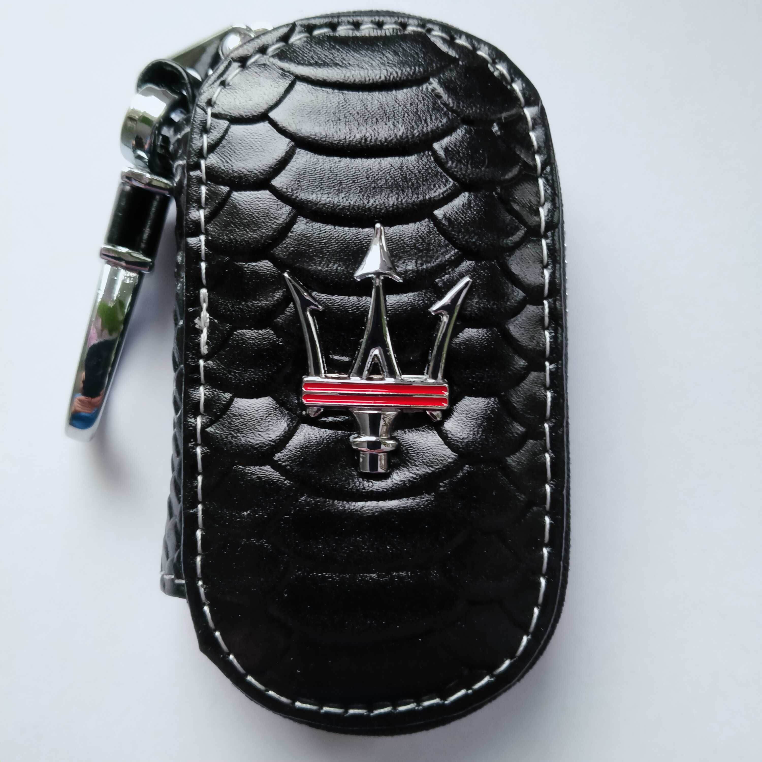 Maserati etui pokrowiec brelok breloczek zawieszka prezent
