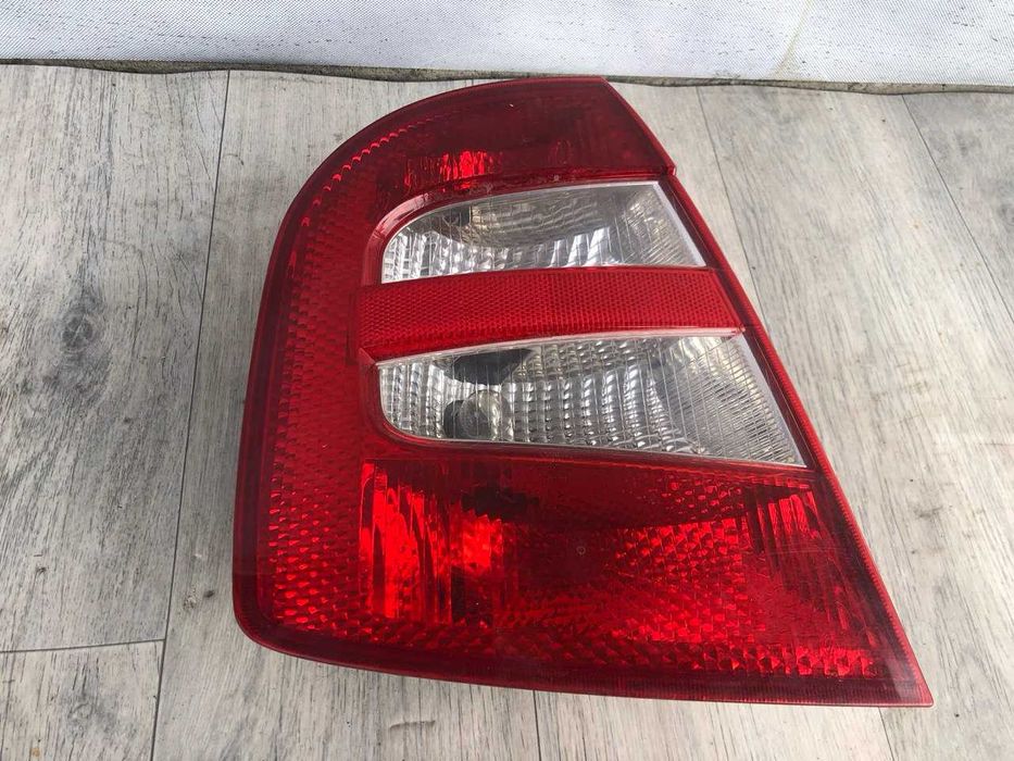 Фонари Skoda Fabia 04-07 Фонарь Стопы Задние В наличии