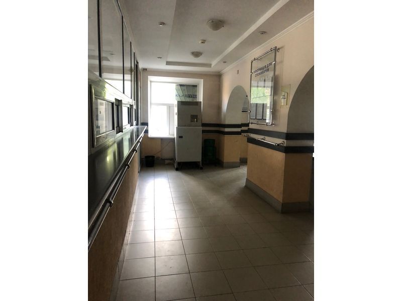 Здам в оренду фасадне комерційне нежитлове приміщення 1 поверх центр