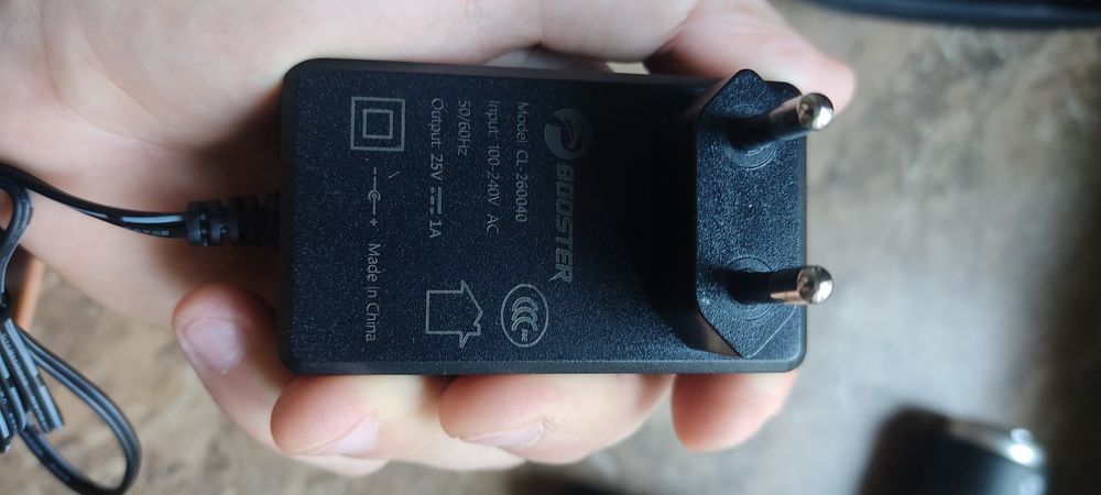 Перкусійний массажер booster lightsaber