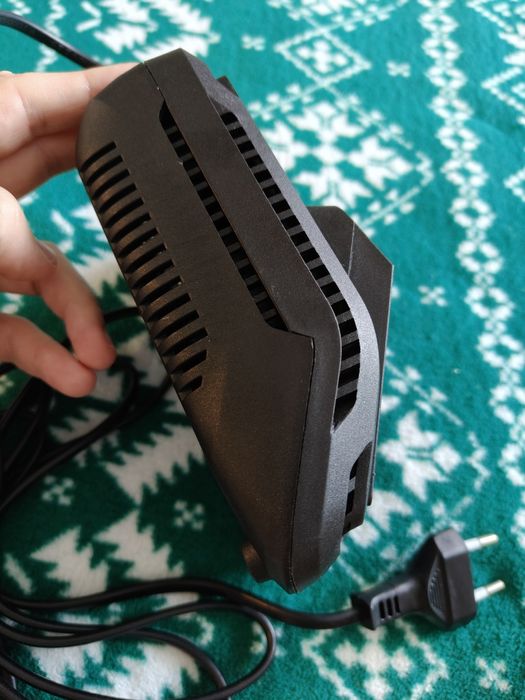 Oryginalna ładowarka Yato YT-82848 do baterii akumulatorów