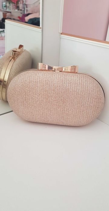 Złota torebka na łańcuszku sylwester wesele