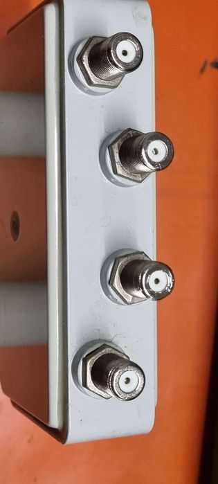 LNB Monoblock Quad