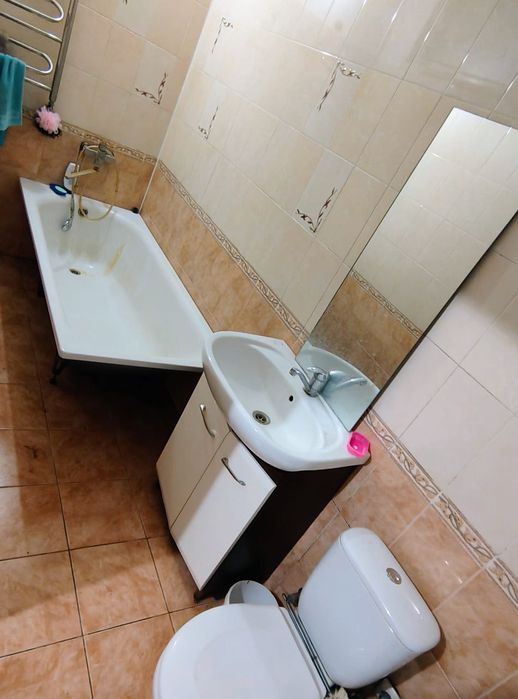 Окрема кімната в особняку, оренда кімнати без посередників