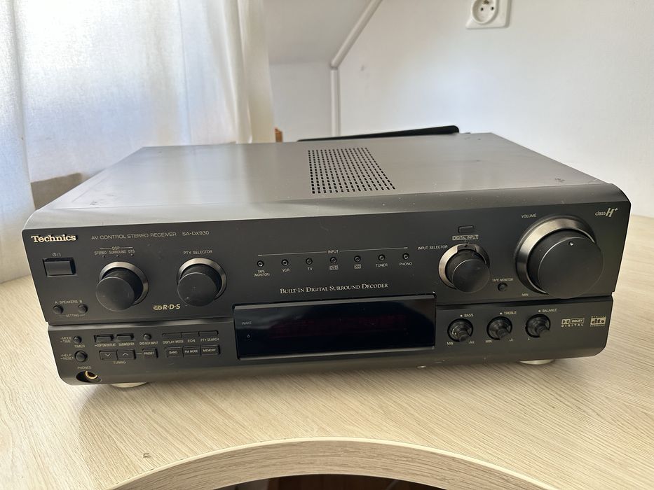 Wzmacniach Technics SA-DX930