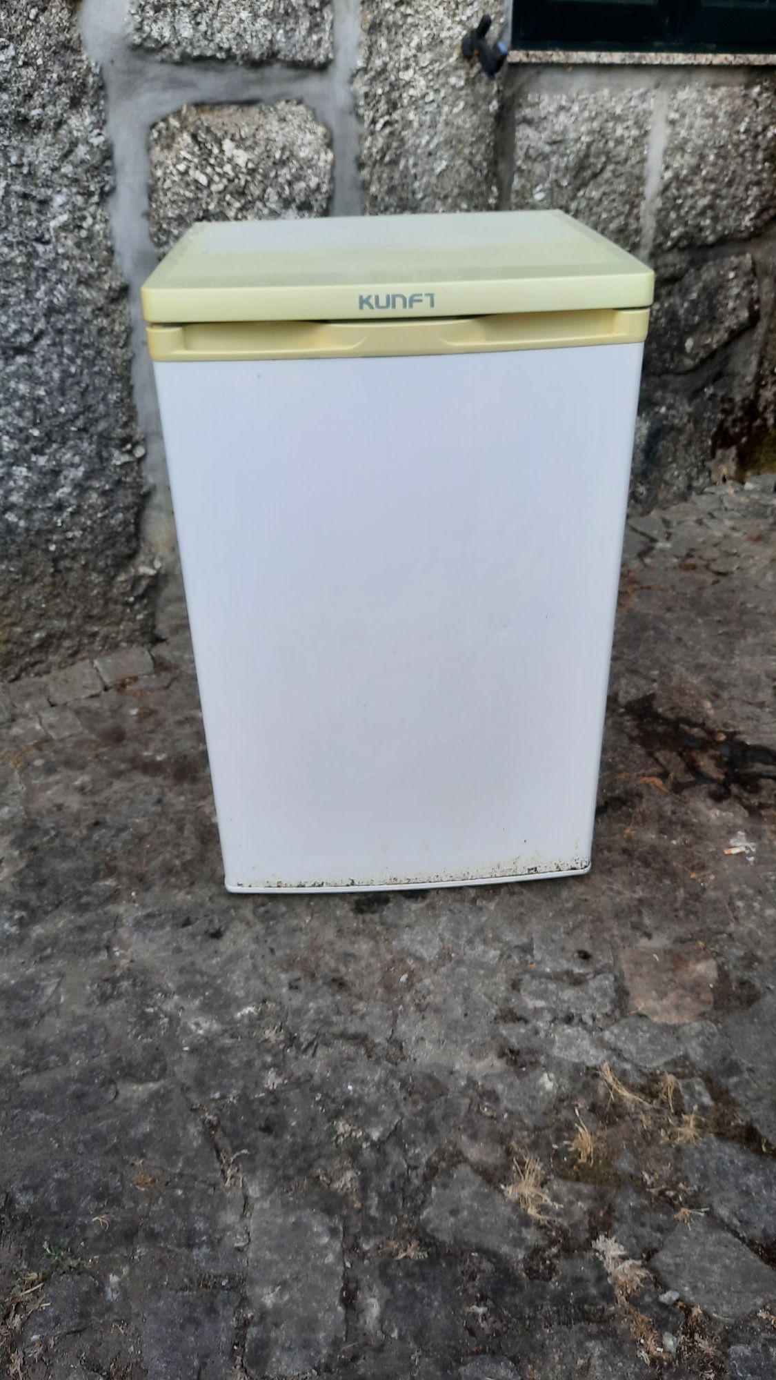 Arca congeladora de gavetas, da Kunft