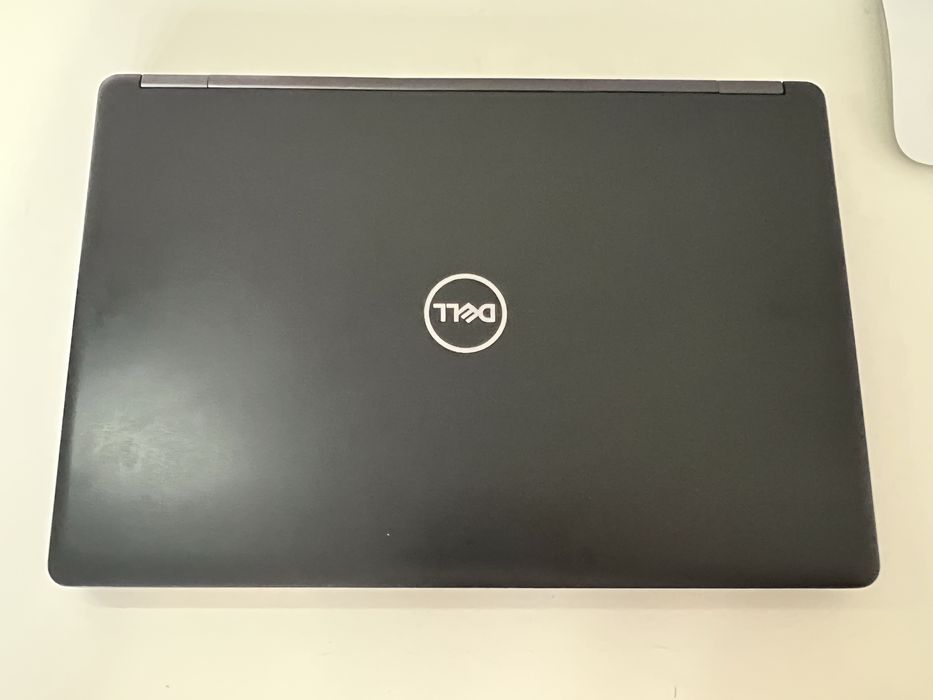 Laptop Dell Latitude 5490