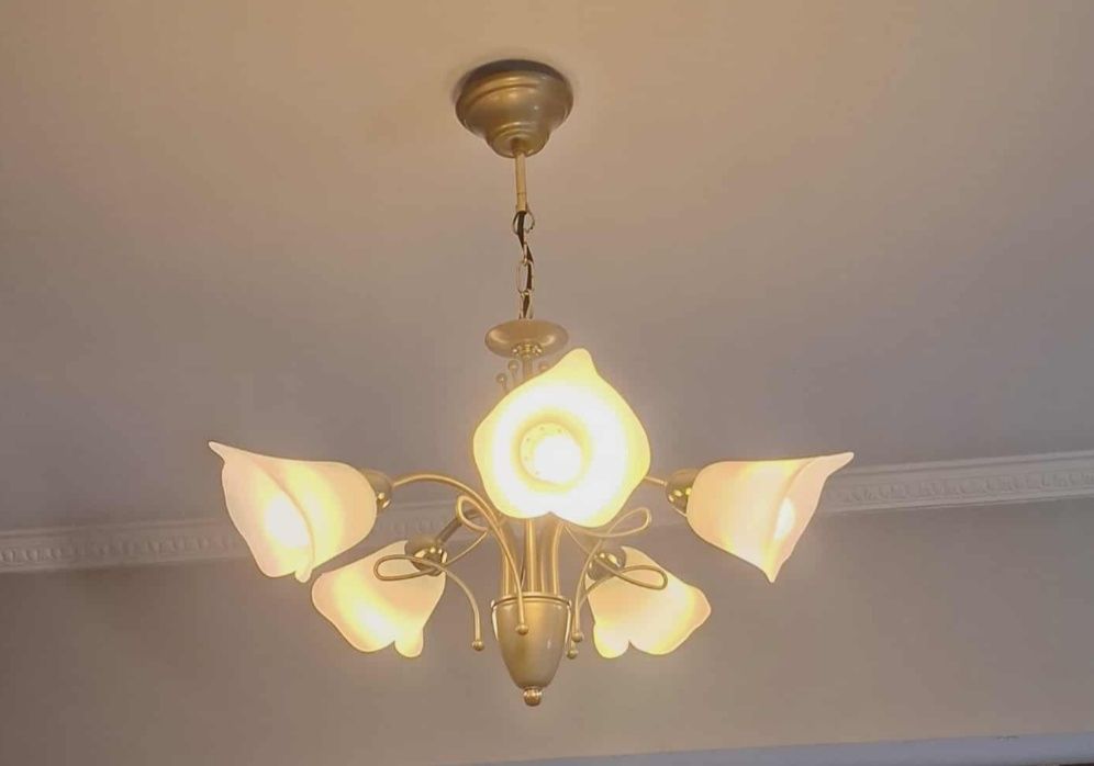 Lampa sufitowa uzywana