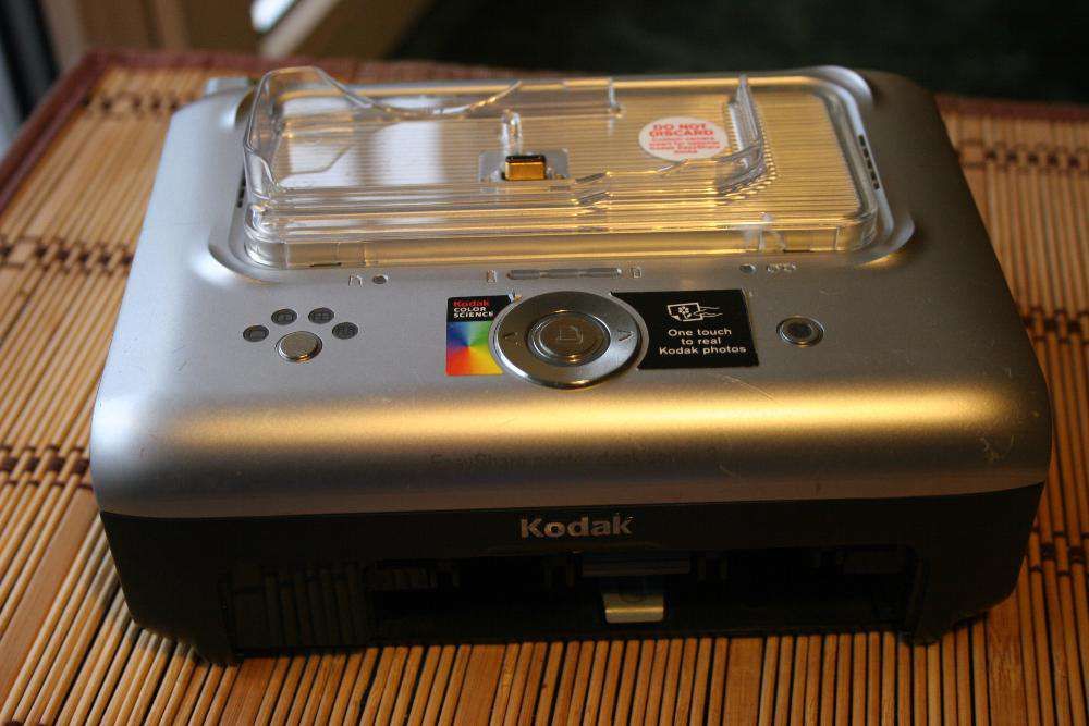 Продам комплект портативной цифровой фотолаборатории "Kodak"