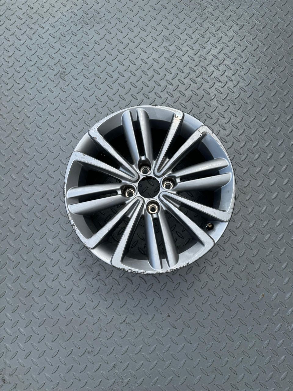 Felgi aluminiowe Citroen C4 II 2 B7 R16
