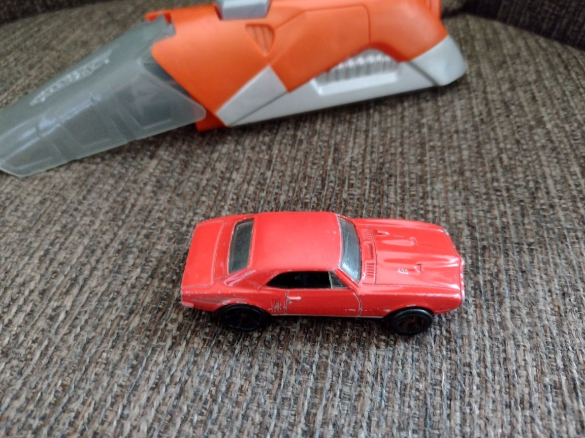 Wyrzutnia Hot wheels+ autko