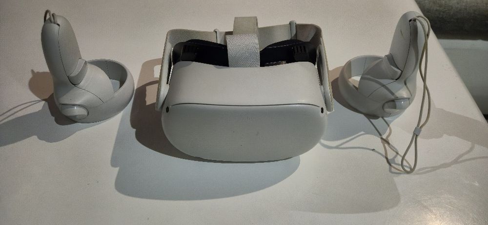 Oculus quest 2 128gb pamięci bateria stan idealny