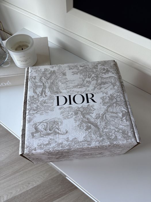 Pudełko kartonowe prezentowe Dior jednostronne