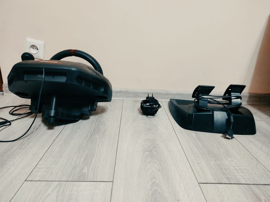 Ігрові рулі Logitech Formula Force EX i ThrustMaster  T248