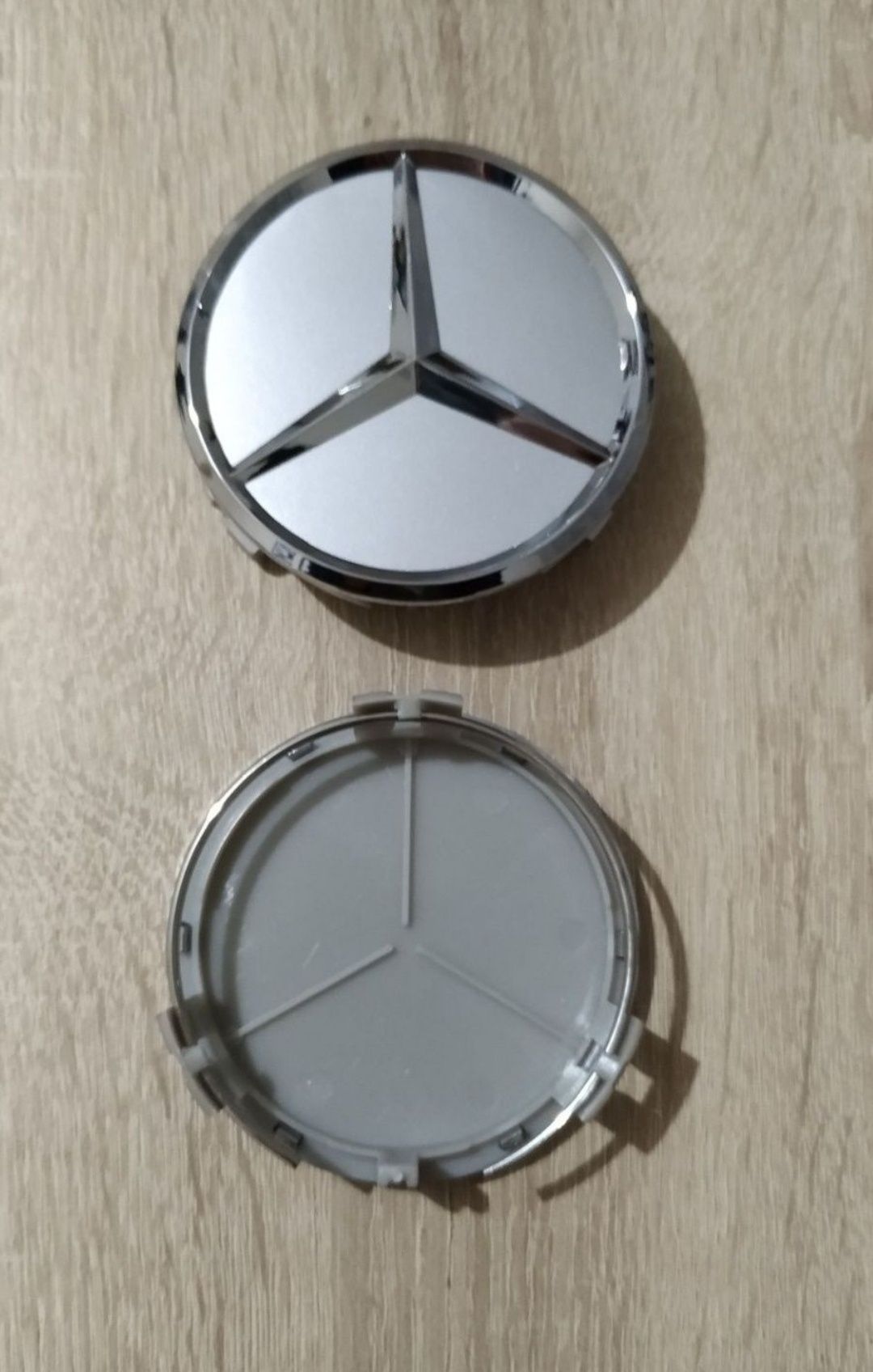 Conjunto 4 Centros Jantes Mercedes Benz 75mm