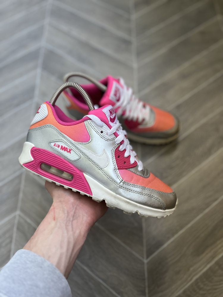 Женские кроссовки nike air max