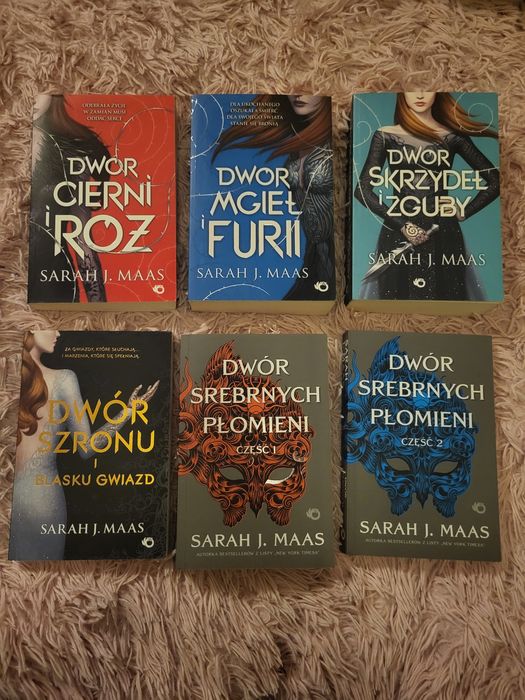 "Dwór cierni i róż" Sarah J. Maas