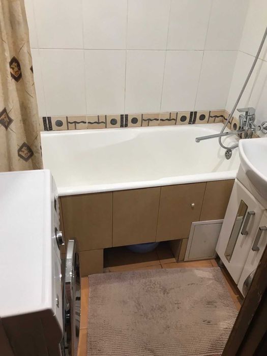 Продаж 3-кімнатної квартири,  вул. Каштанова, 8а