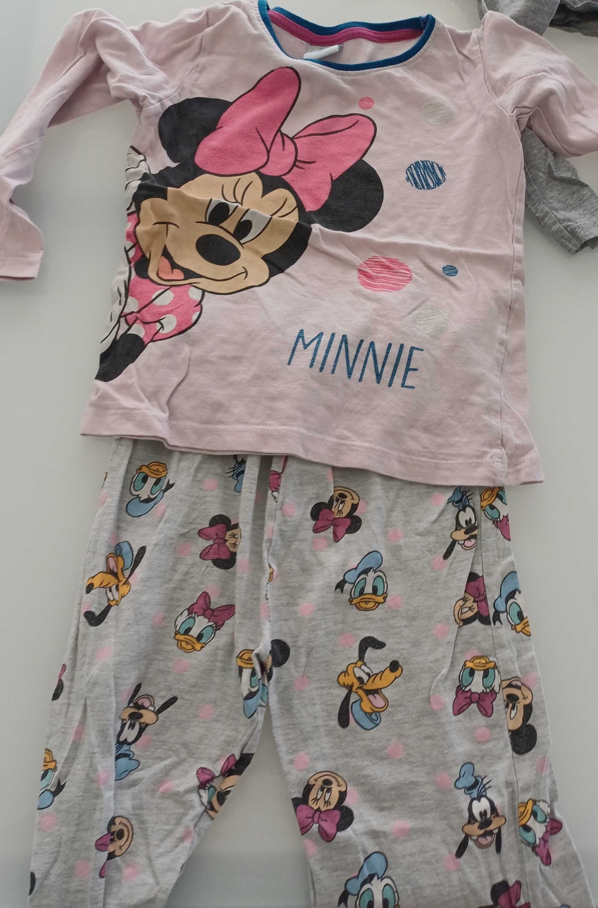 Pijama Minnie tamanho 5 anos