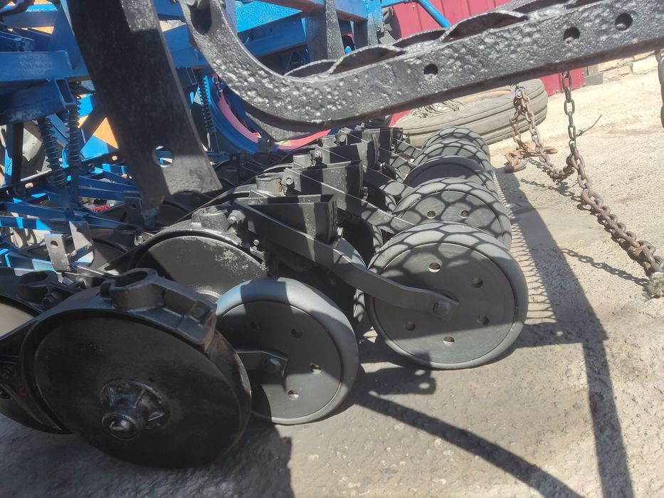 Севалка зернова точного висева сз2м.