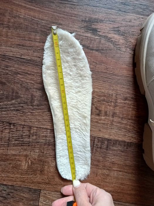 жіночі зимові ботинки 40 р