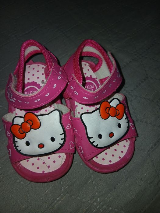 Дитячі босоніжки 15 розміру