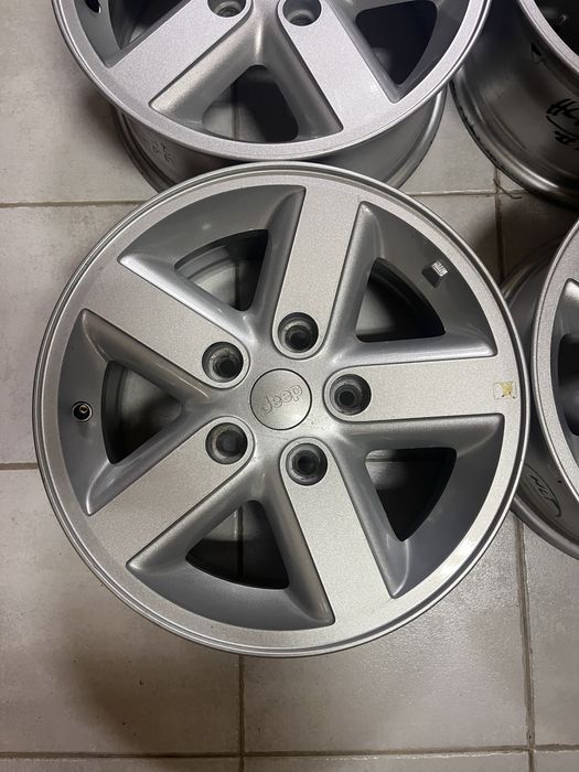Jantes 16” 5x127 Originais Jeep Wrangler