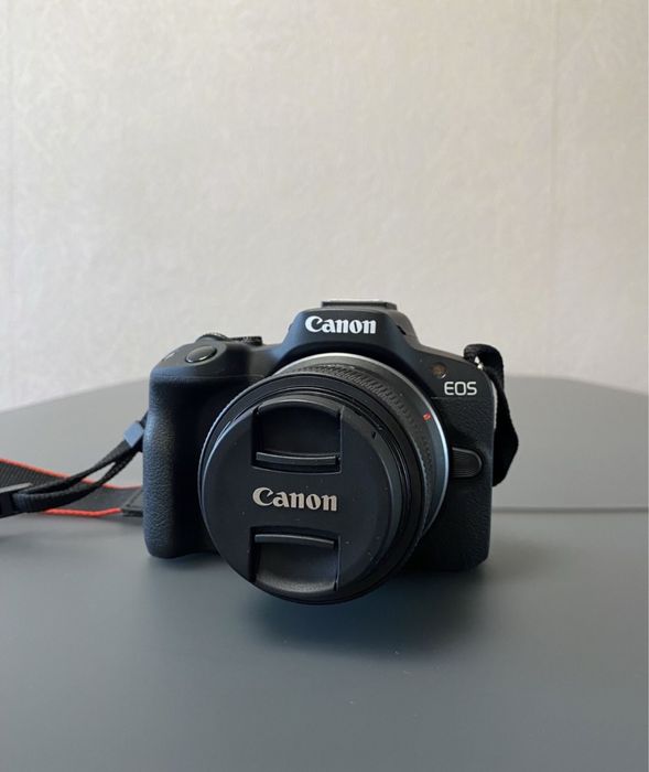 Фотоапарат canon r 50