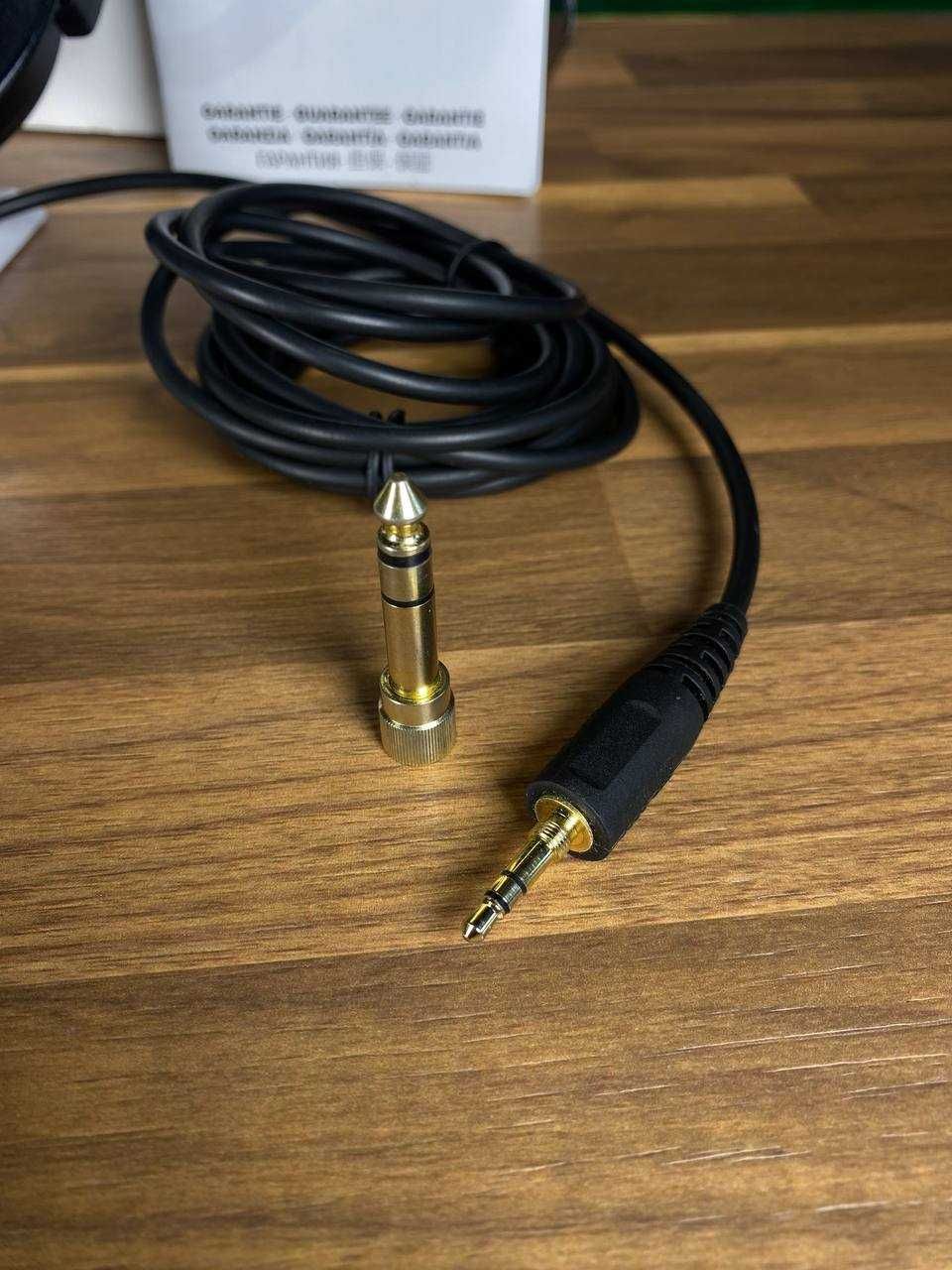 Beyerdynamic DT990 250 ohm Black Special Edition