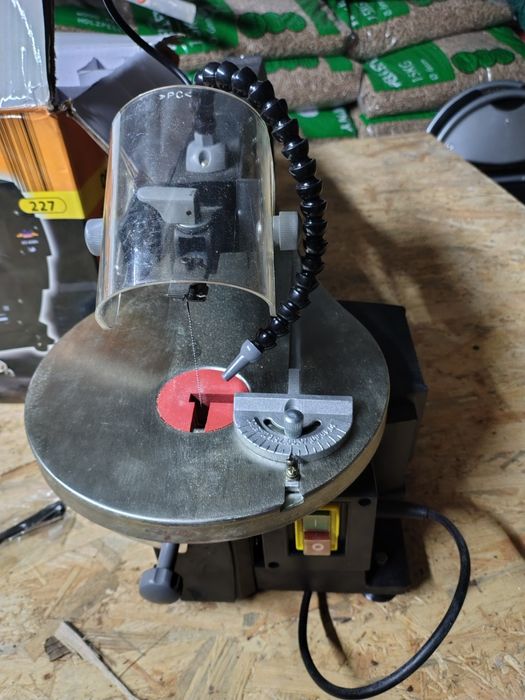 Wyrzynarka włosowa-Nowa