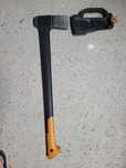 Siekiera Fiskars X25