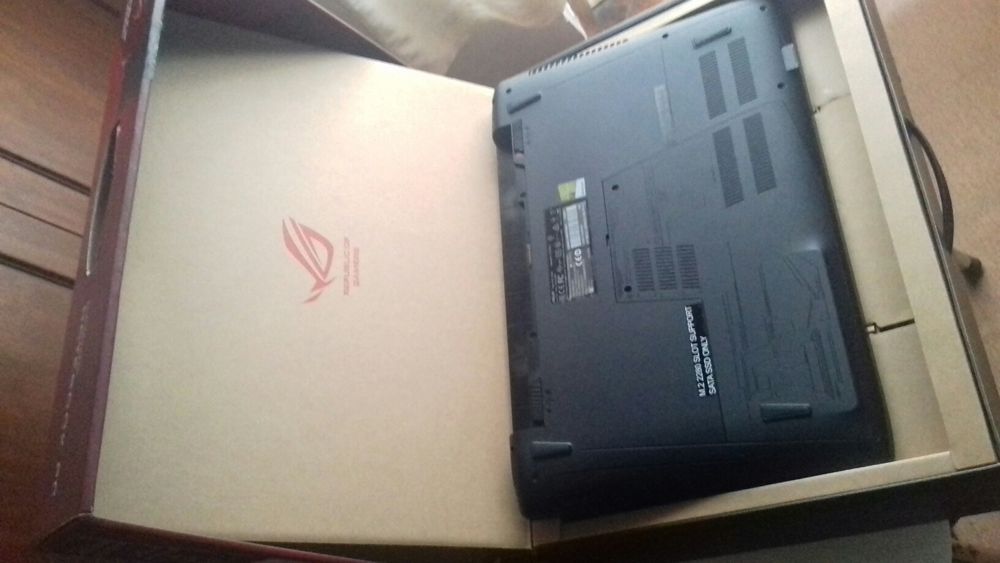 ASUS ROG FZ50VX-76A95SB1 15.6" I7-6700HQ 8GB 256GB SSD GTX 950