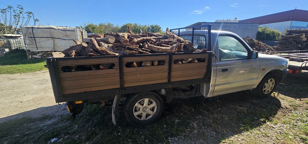Mazda B2500 com 170mil kms