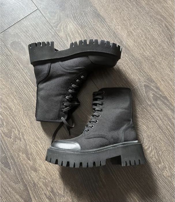 Черевики чорні нові