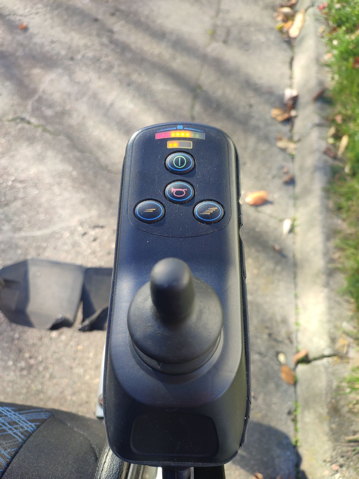 Wózek inwalidzki elektryczny Rascal P200