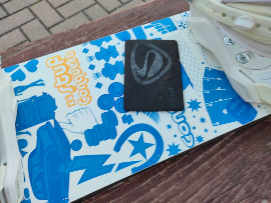 Deska snowboardowa 133 Stuf Conquest wiązania F2 Snowboard 133