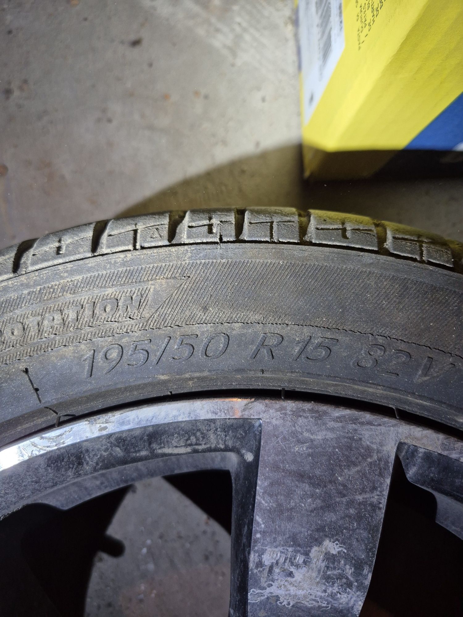 Диски з шинами 195/50 R15