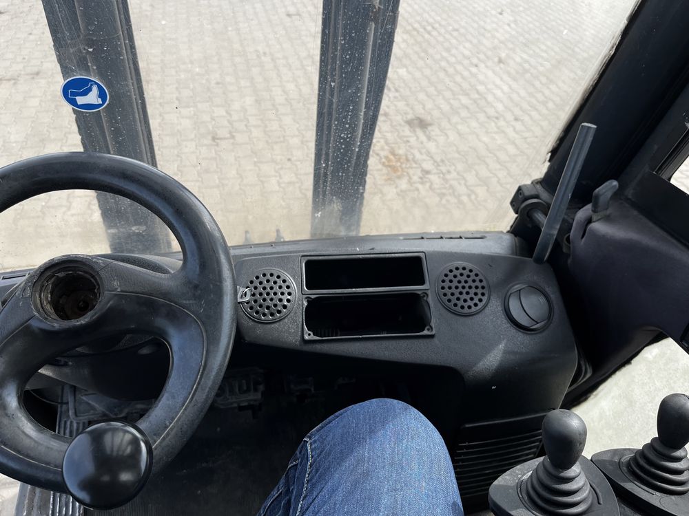 Wózek widłowy, widlak Linde h35t 2004