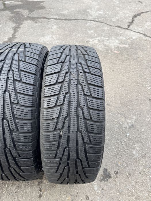 Шини зимові 225/60/17 Nokian зимние шины