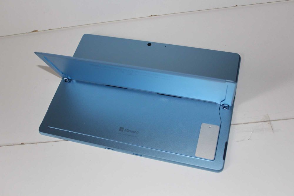 Microsoft Surface Pro 9 i5/8Gb/128Gb/1Tb