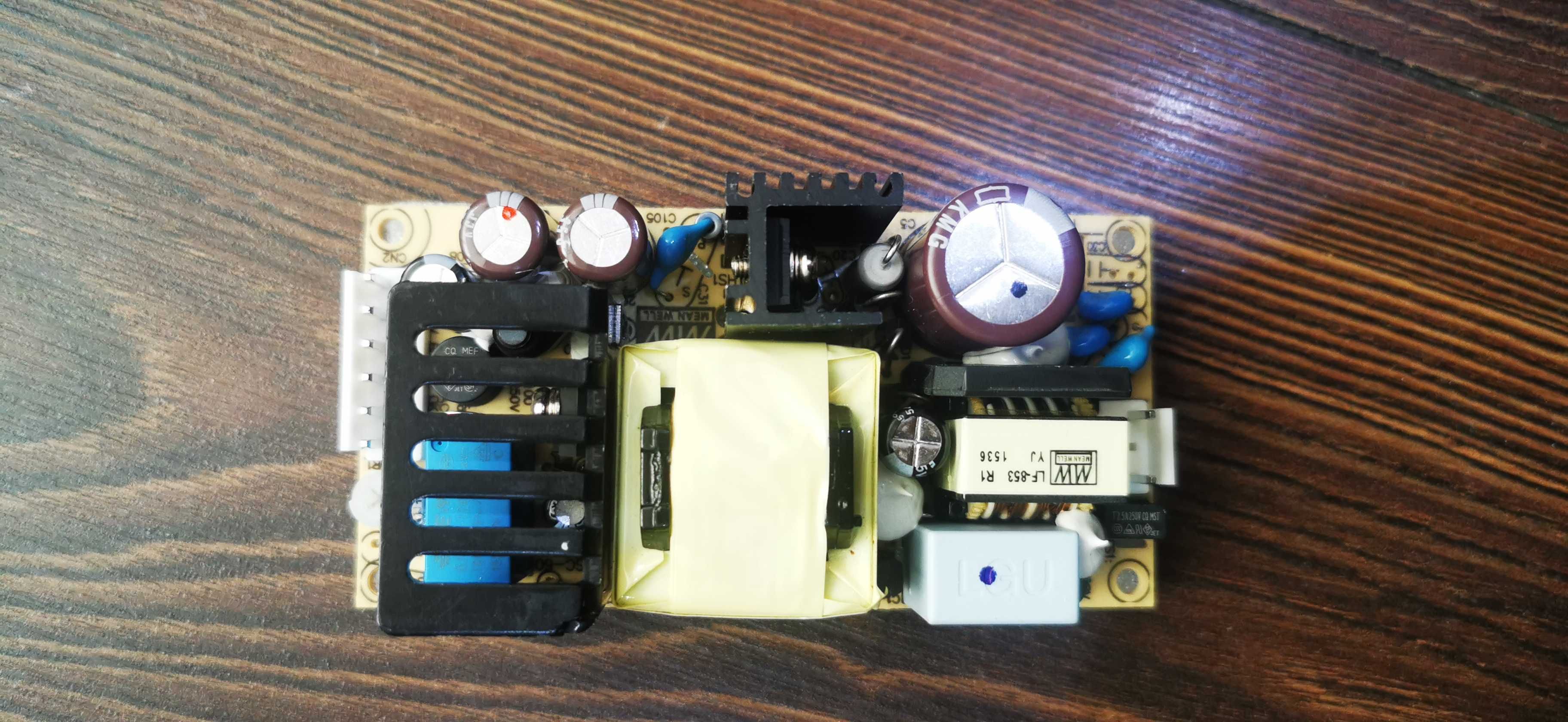 Блок живлення c функцією UPS MeanWell PSC-60В