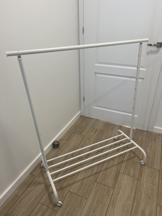 Wieszak na ubrania Ikea