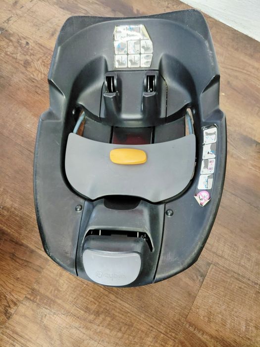 Fotelik samochodowy łupina nosidełko  CYBEX  z bazą Cloud Q Anna K. Sp