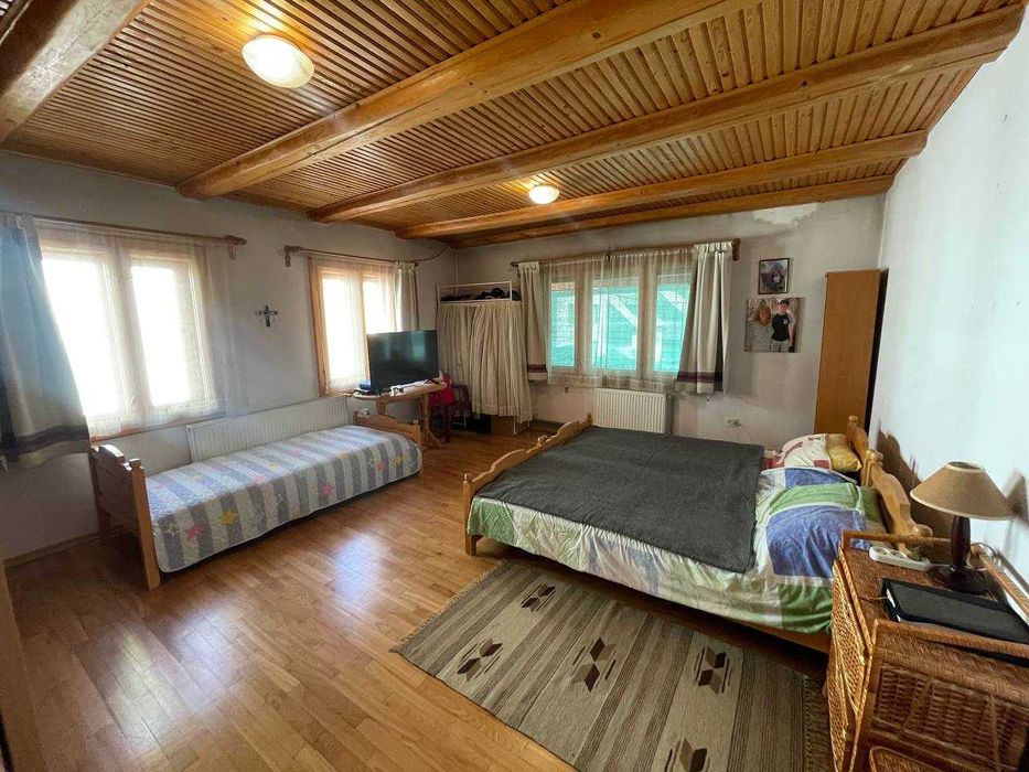 Два будинки в Карпатах для бізнесу або великої родини, Рахів