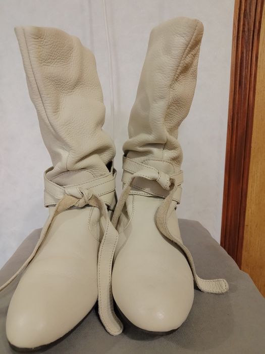 Жіночі чоботи. Ботінки, Женские сапоги